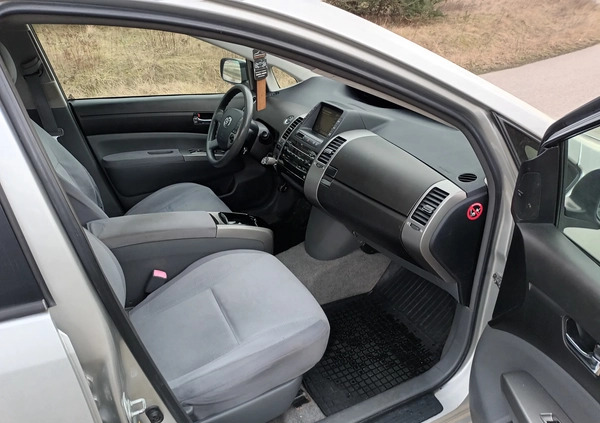 Toyota Prius cena 20900 przebieg: 286200, rok produkcji 2005 z Zbąszynek małe 232